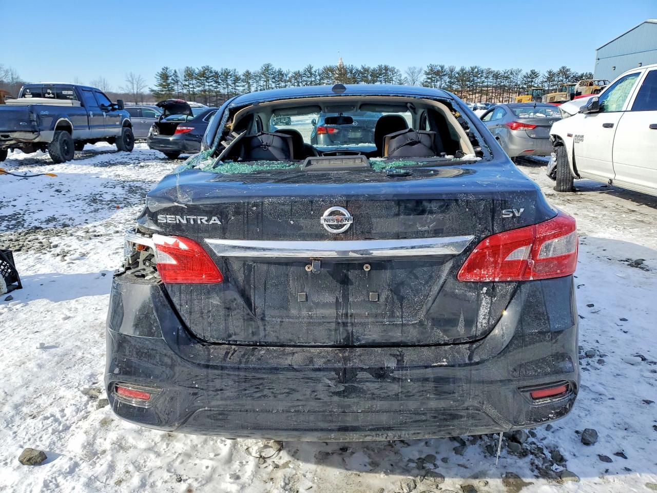 2018 NISSAN SENTRA S photo 11