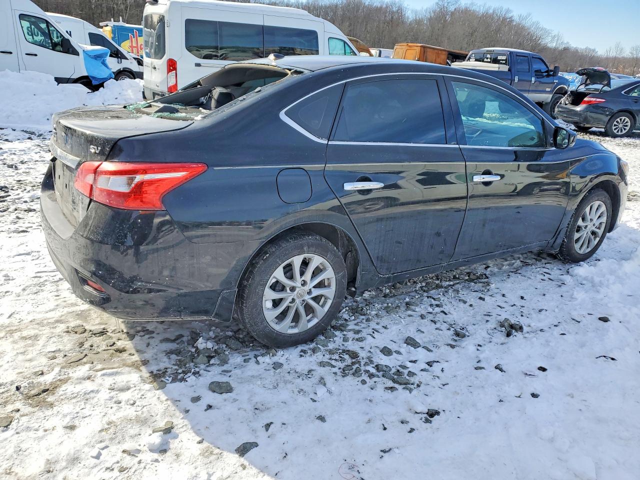2018 NISSAN SENTRA S photo 5