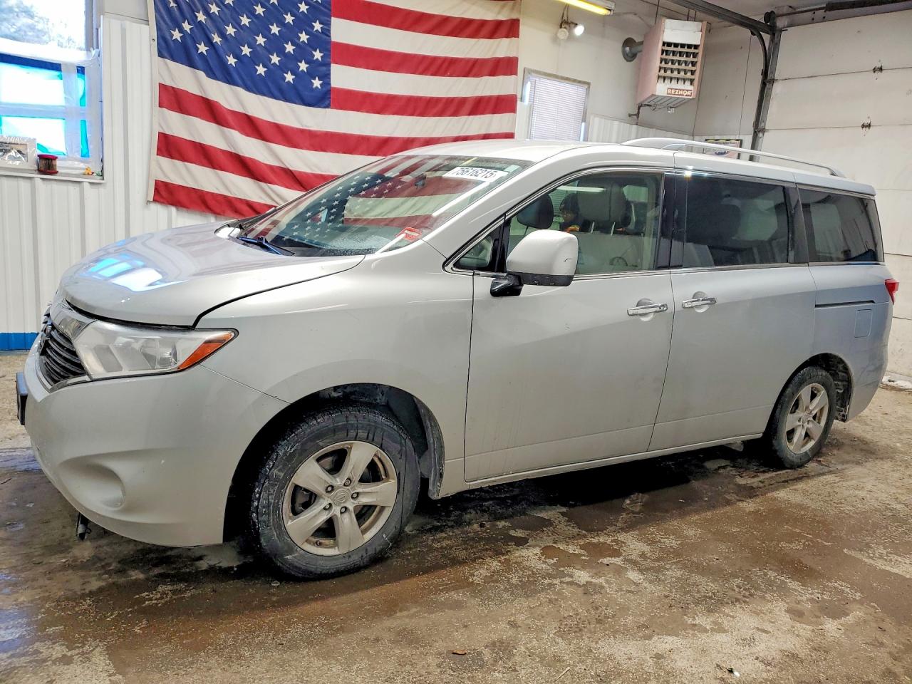 2016 NISSAN QUEST