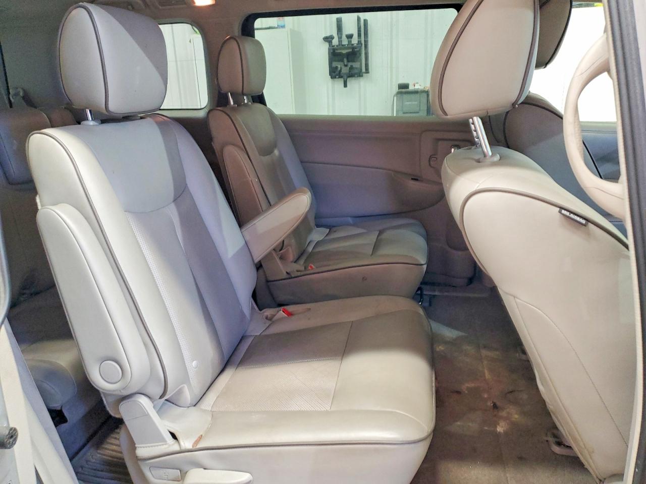 2016 NISSAN QUEST 3.5 SV photo 11