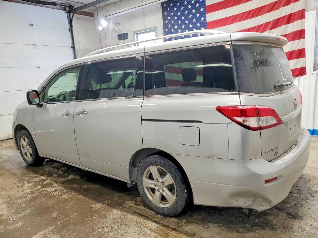 2016 NISSAN QUEST 3.5 SV photo 2