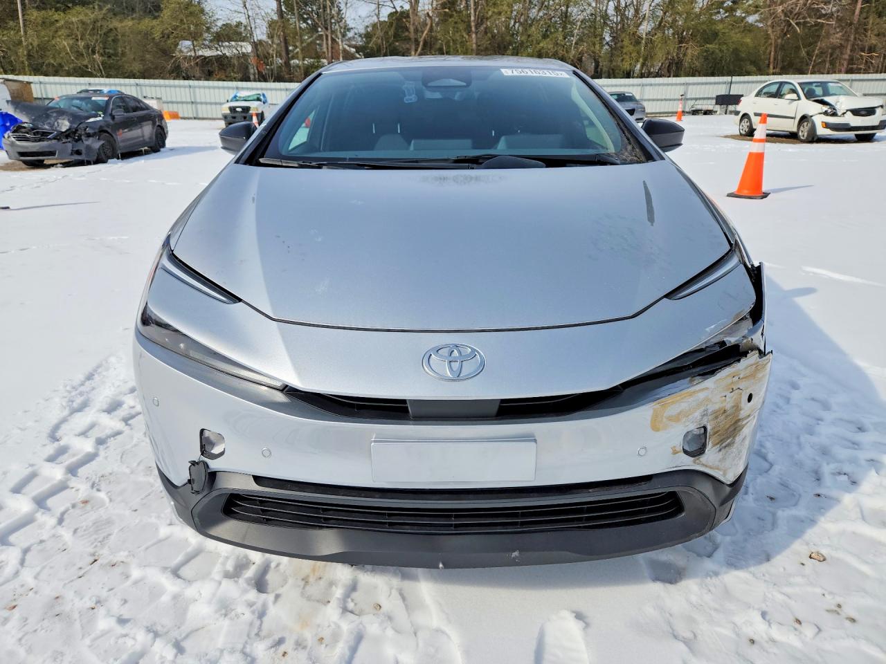 2025 TOYOTA PRIUS LE photo 9