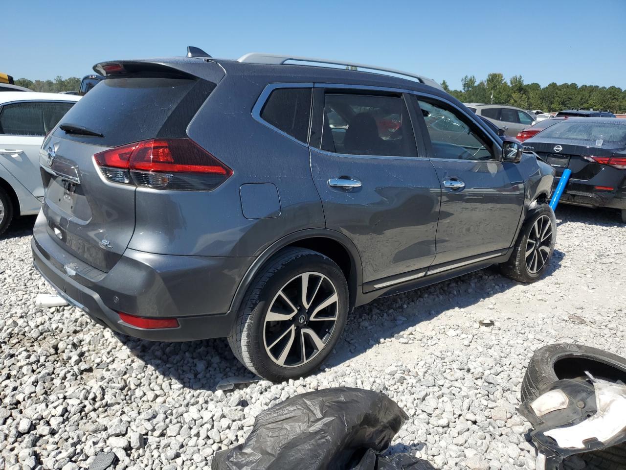 2019 NISSAN ROGUE S photo 3