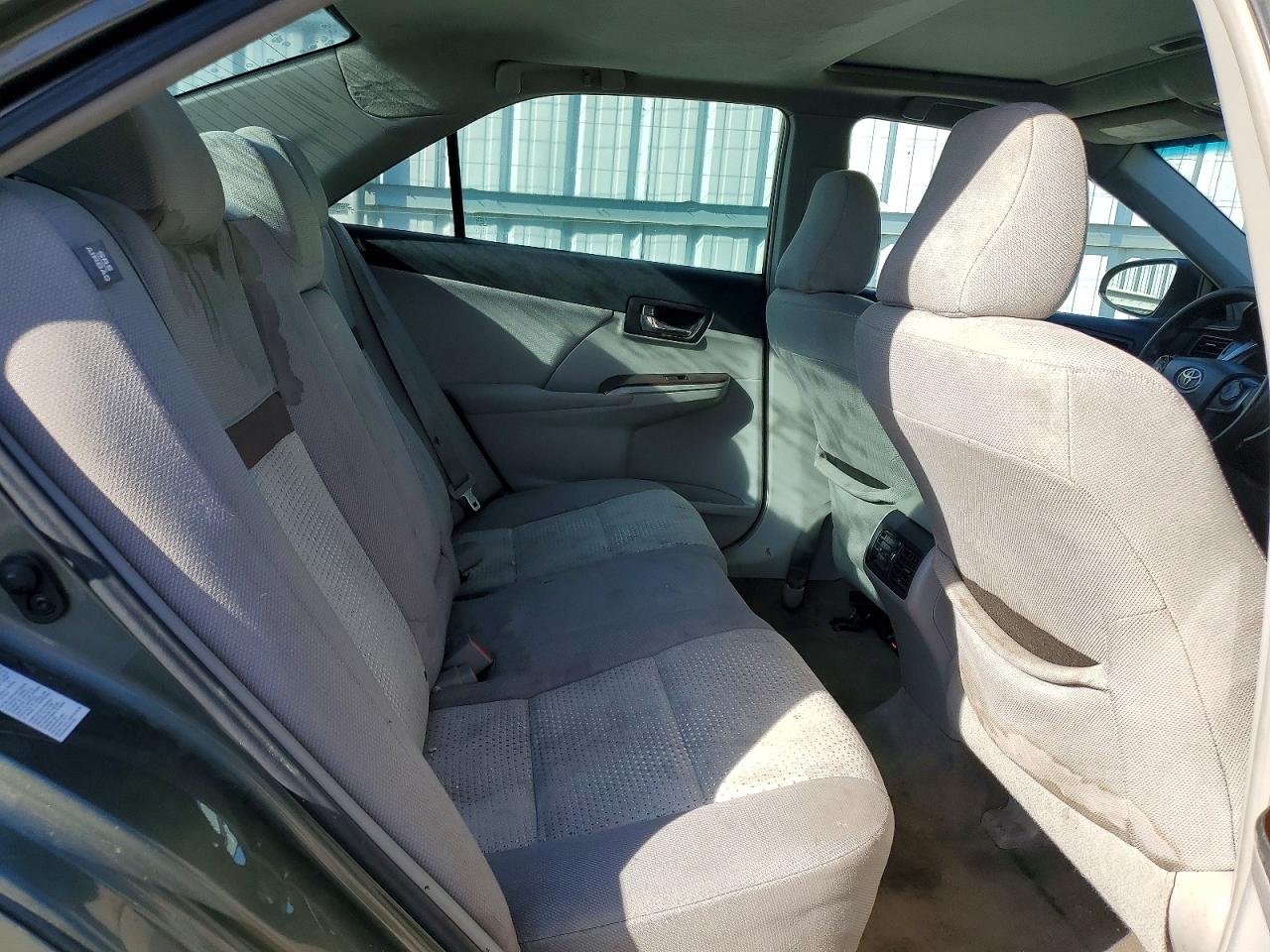 2012 TOYOTA CAMRY XLE photo 28