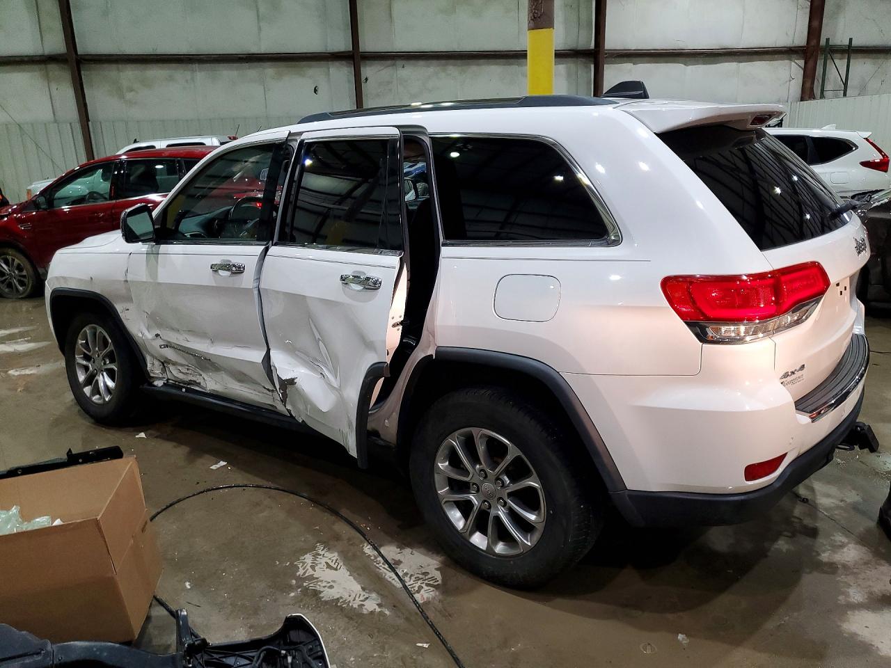 2015 JEEP GRAND CHEROKEE LIMITED photo 3