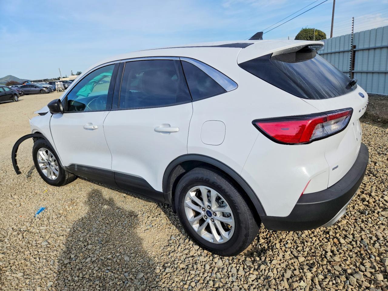 2022 FORD ESCAPE SE photo 2