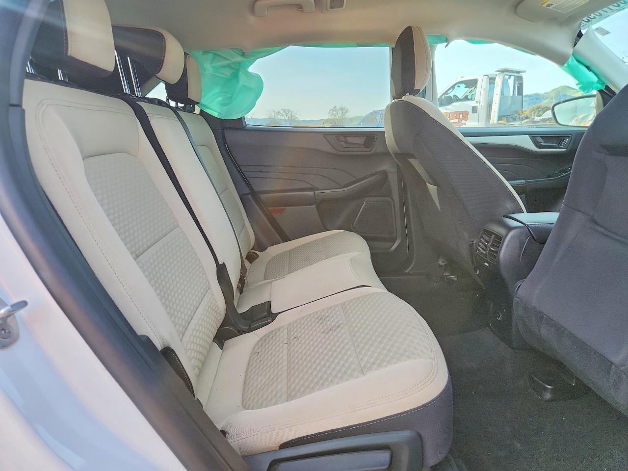 2022 FORD ESCAPE SE photo 11