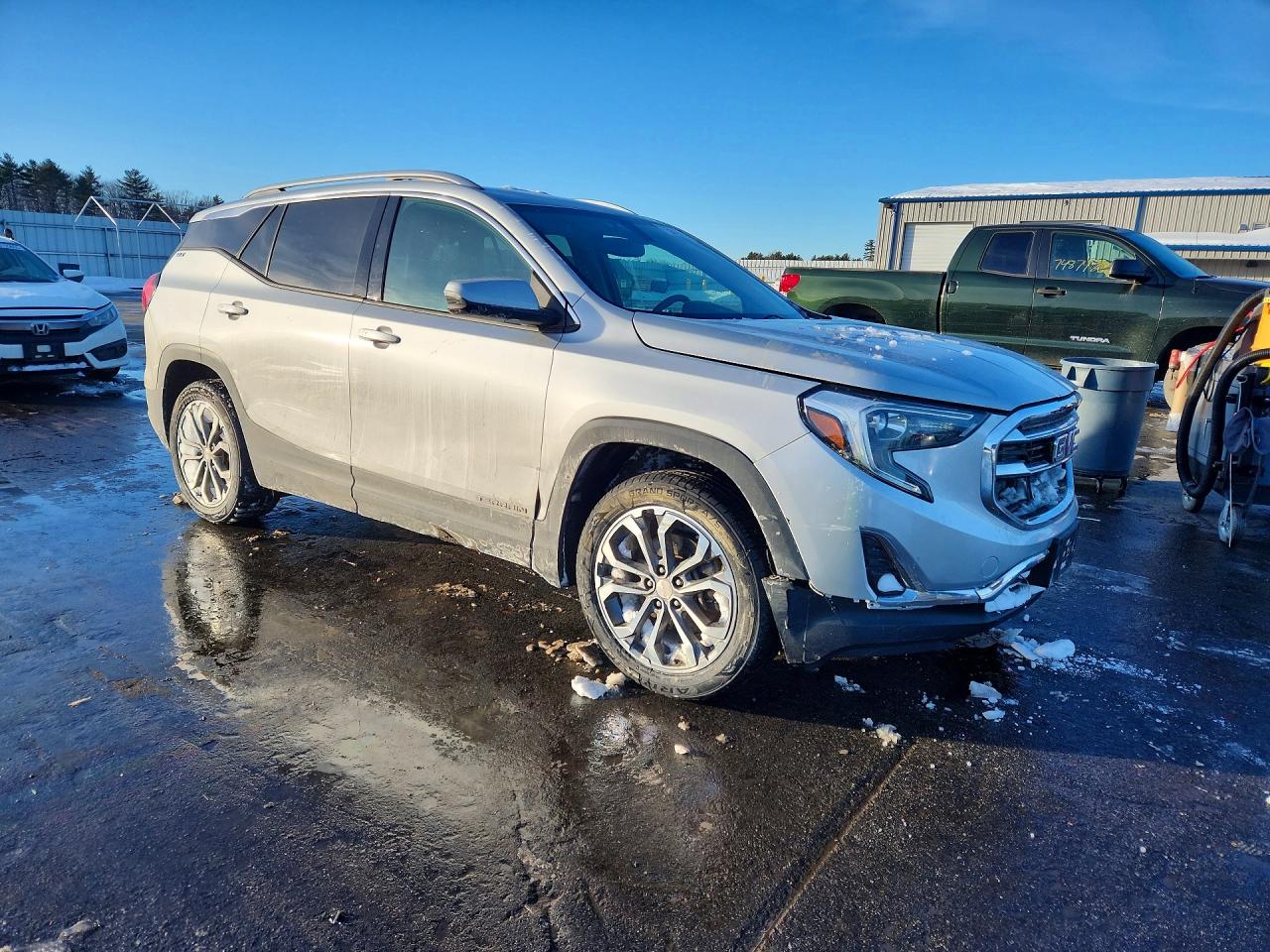 2019 GMC TERRAIN SLT photo 4