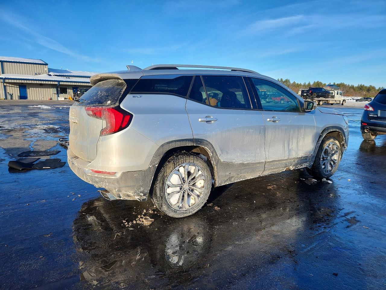 2019 GMC TERRAIN SLT photo 3