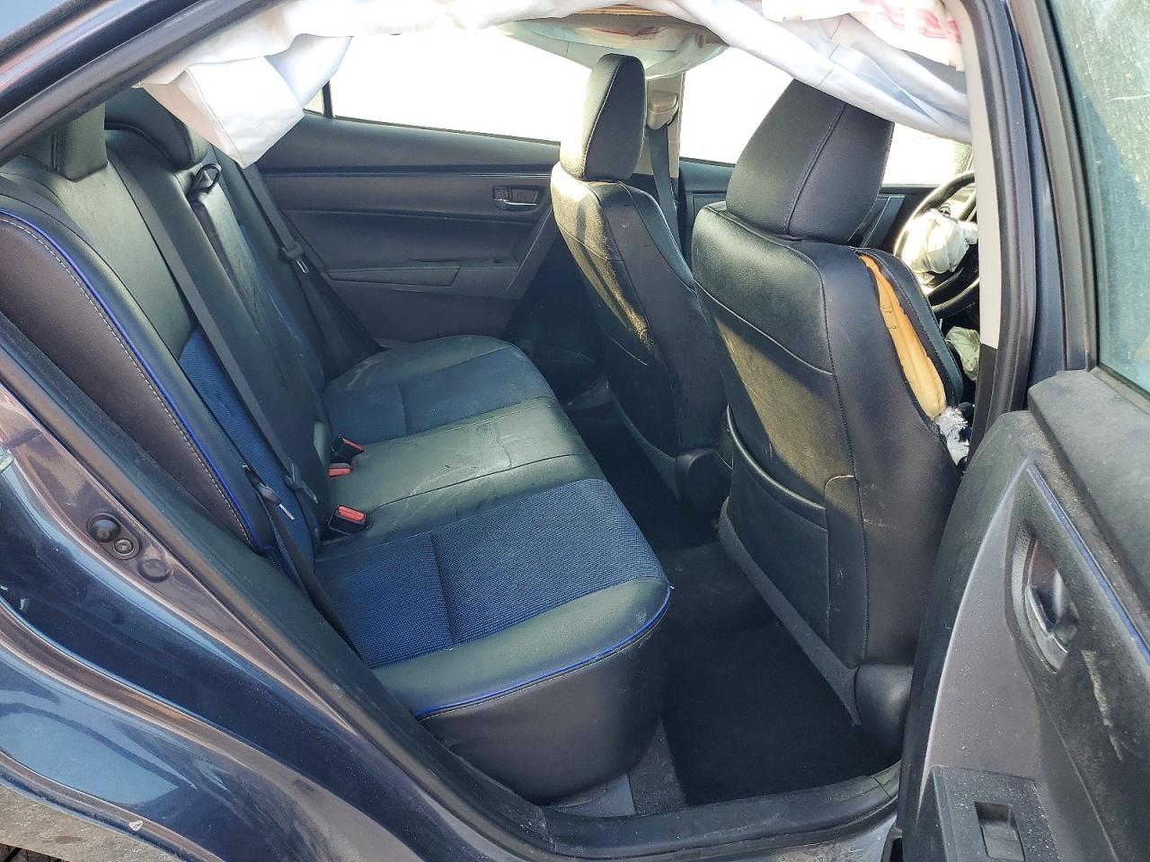 2017 TOYOTA COROLLA L photo 10