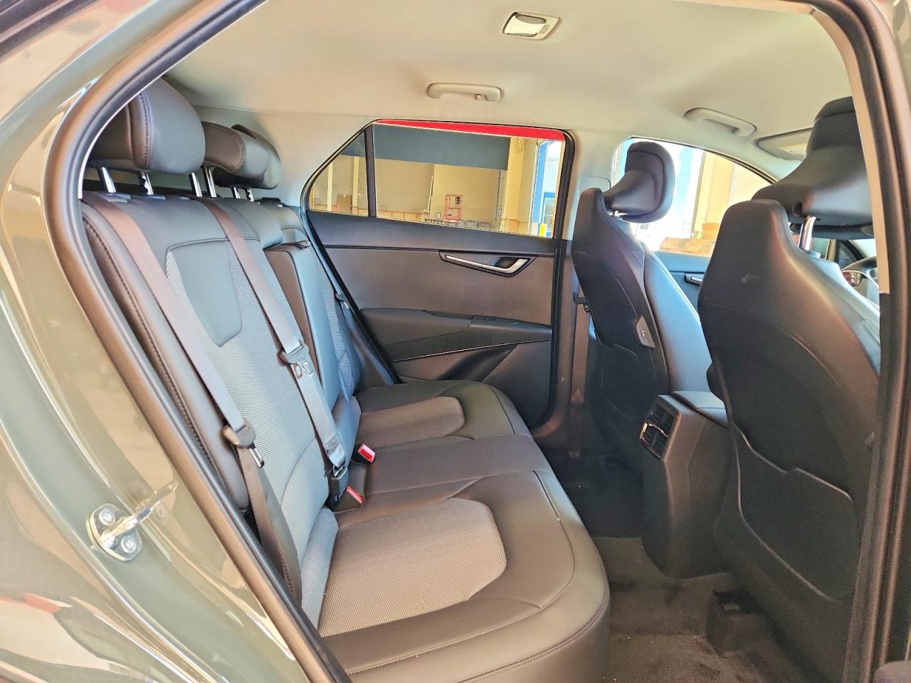 2025 KIA NIRO EX photo 19