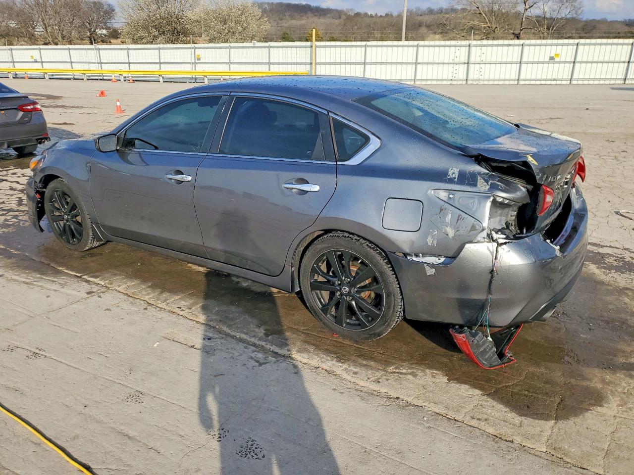 2017 NISSAN ALTIMA 2.5 SR photo 2