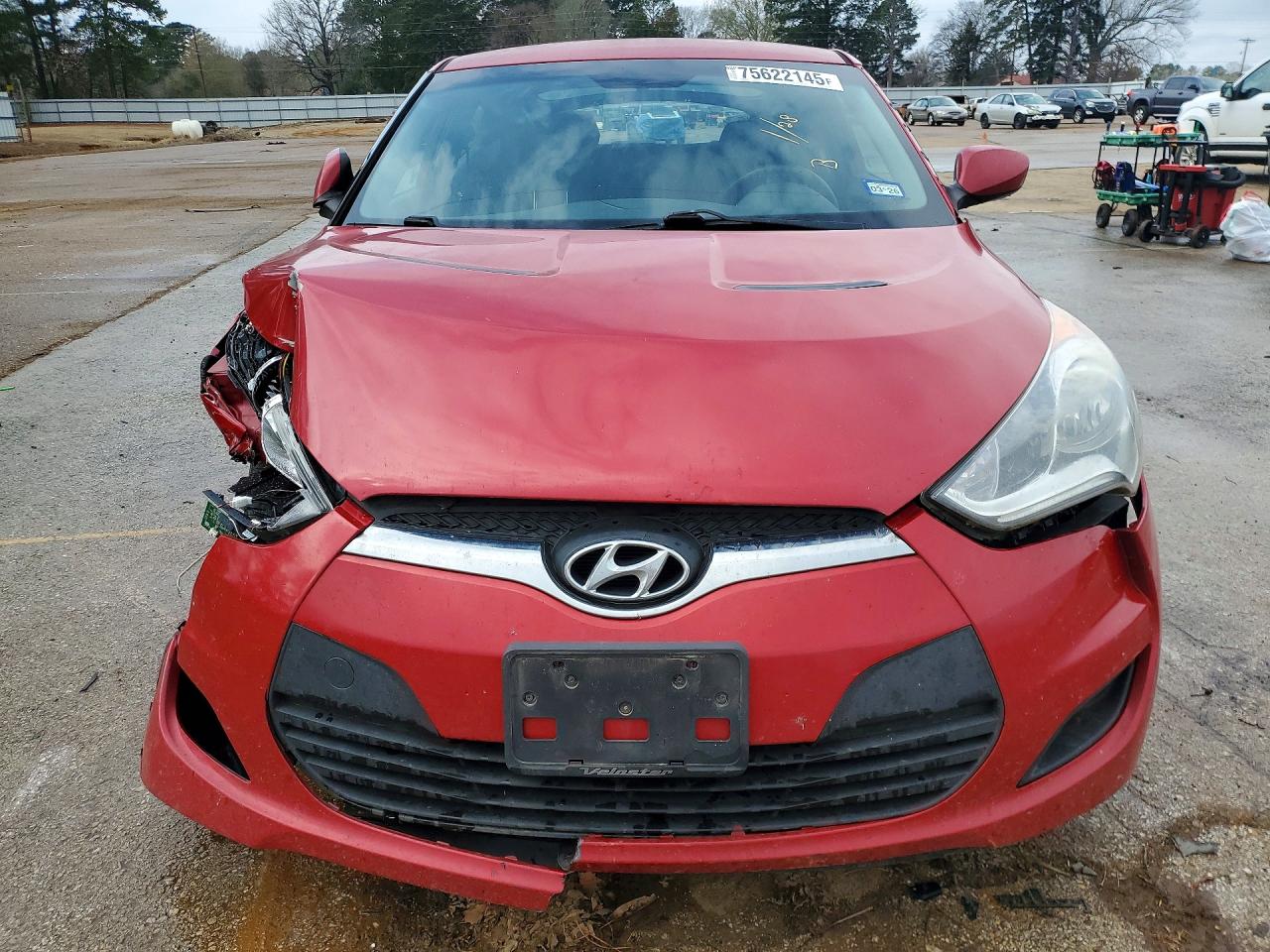 2015 HYUNDAI VELOSTER photo 9