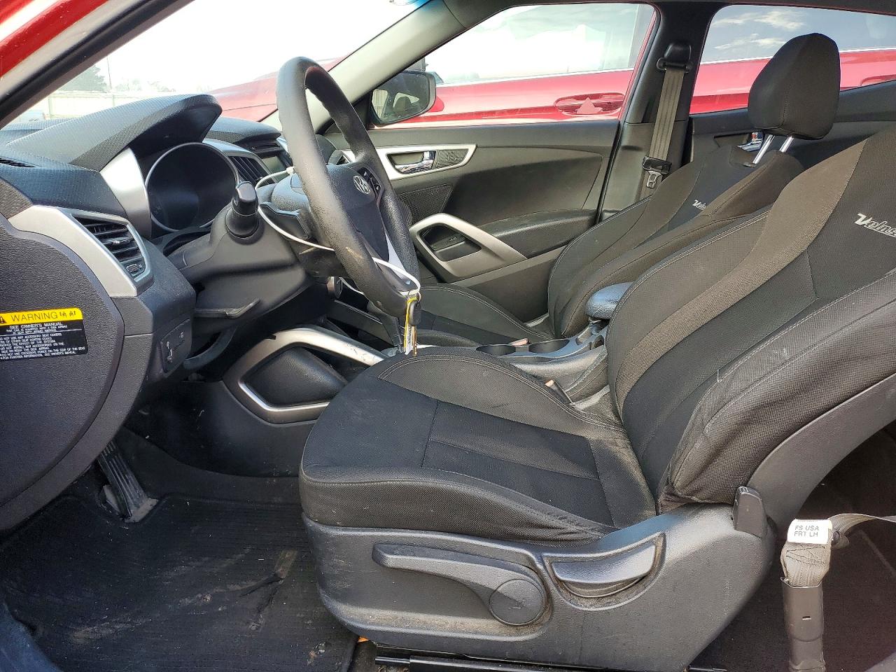 2015 HYUNDAI VELOSTER photo 13