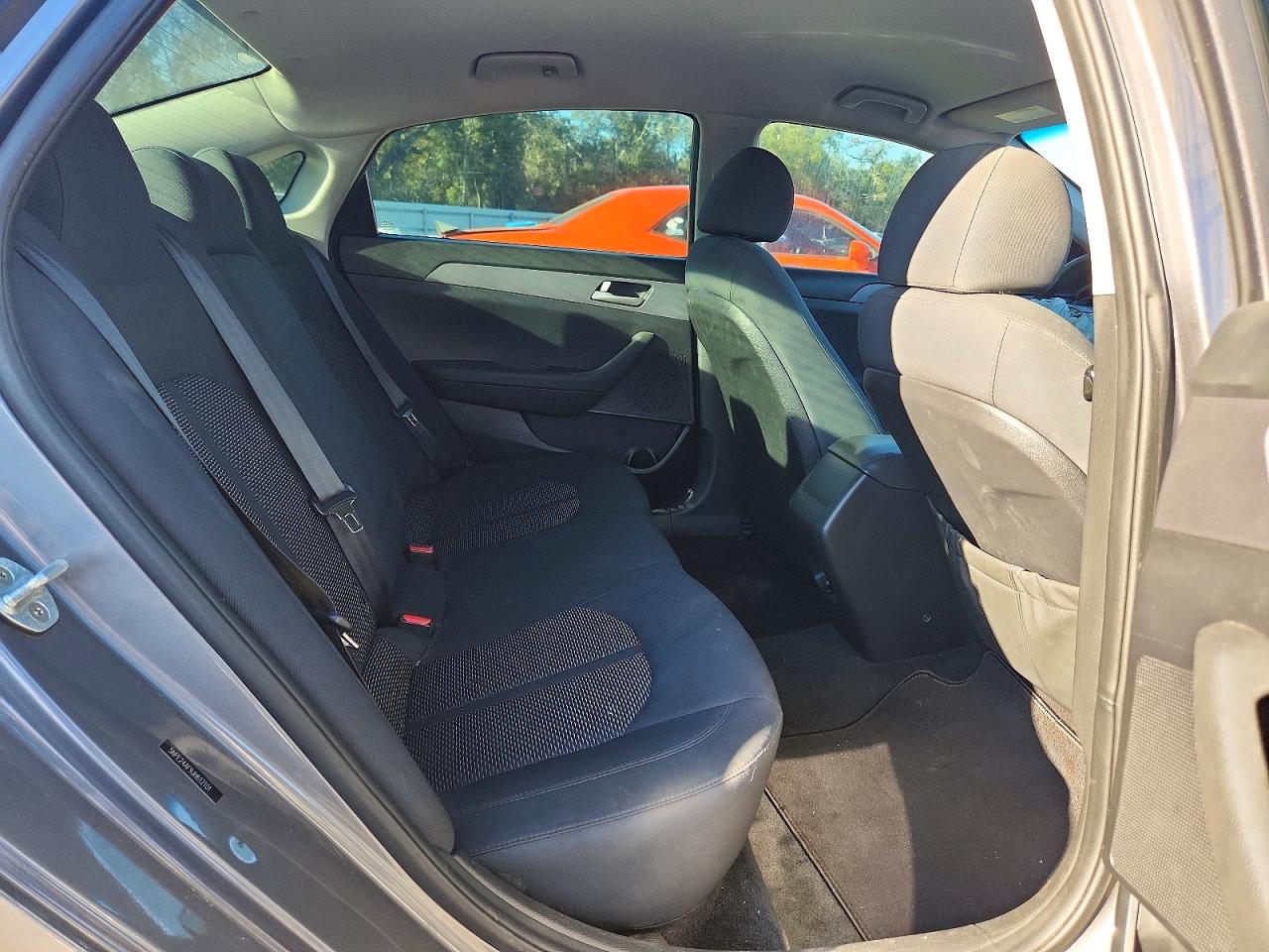 2018 HYUNDAI SONATA SE photo 19