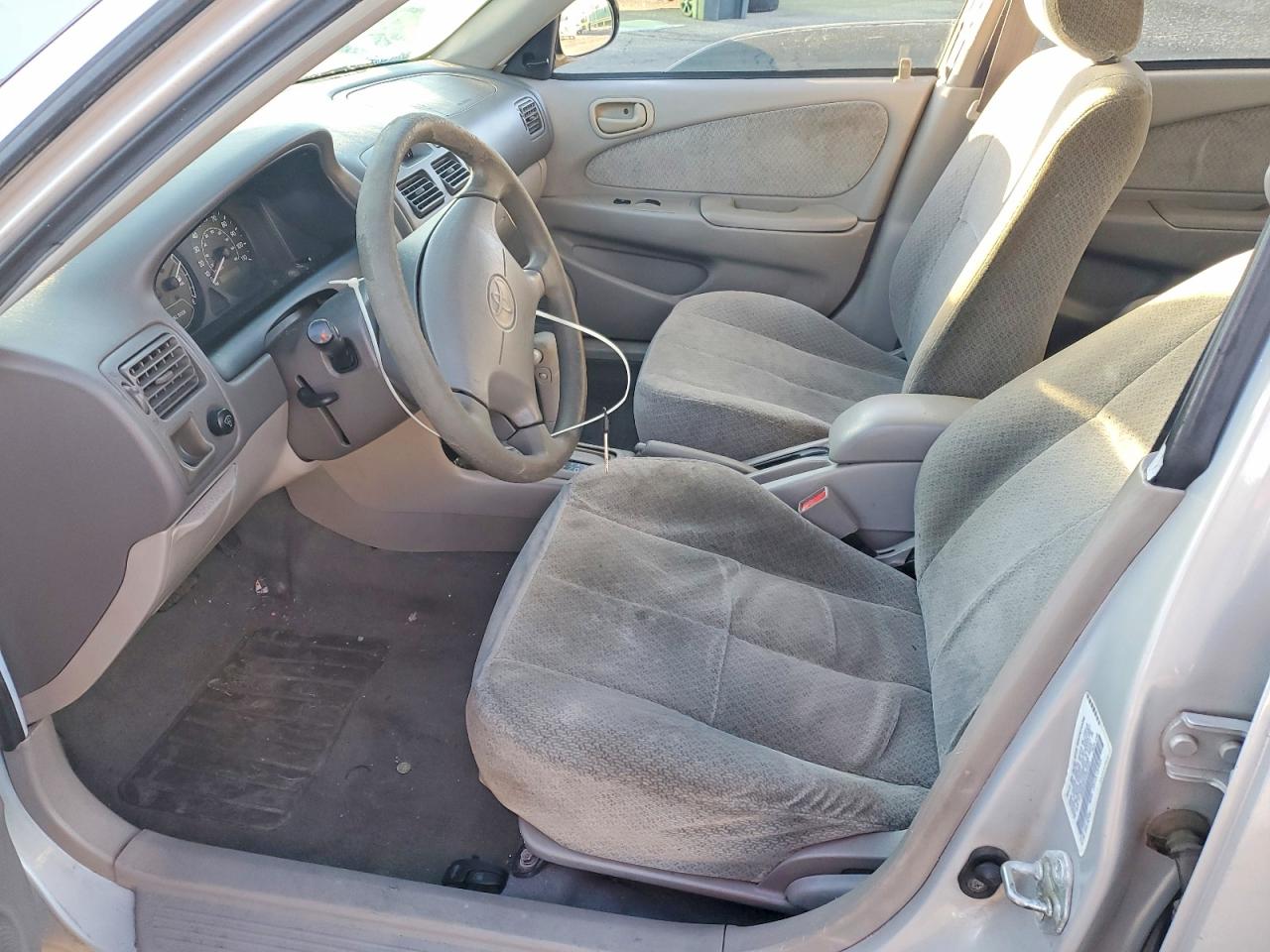 2000 TOYOTA COROLLA VE photo 7