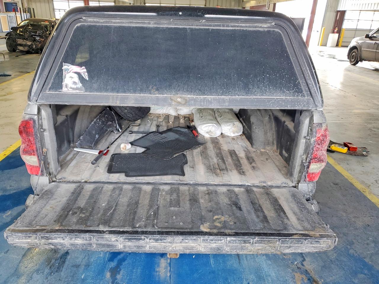 2006 CHEVROLET SILVERADO C1500 photo 11