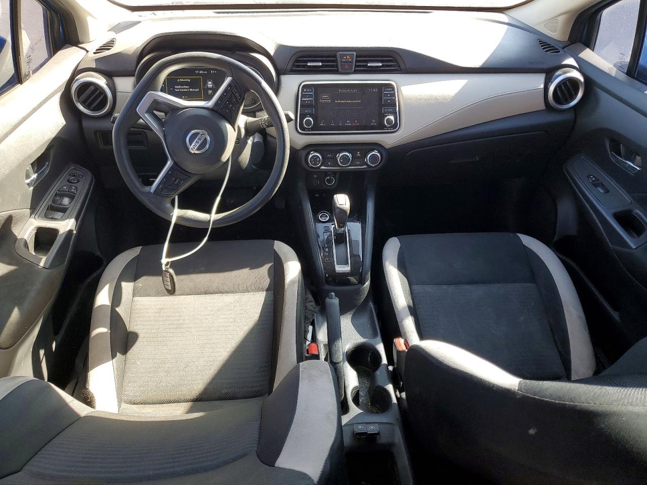 2021 NISSAN VERSA SV photo 8