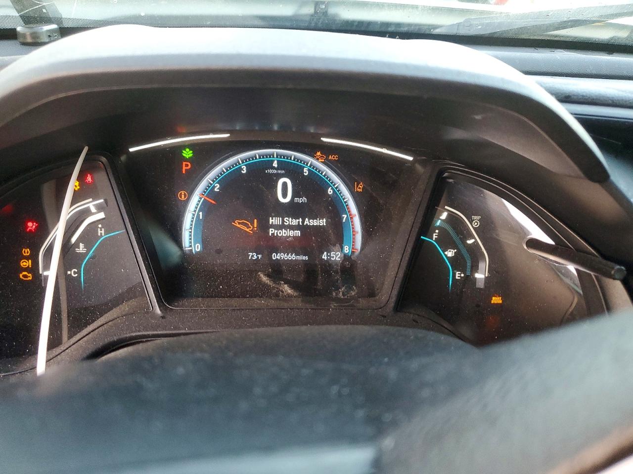 2020 HONDA CIVIC LX photo 9