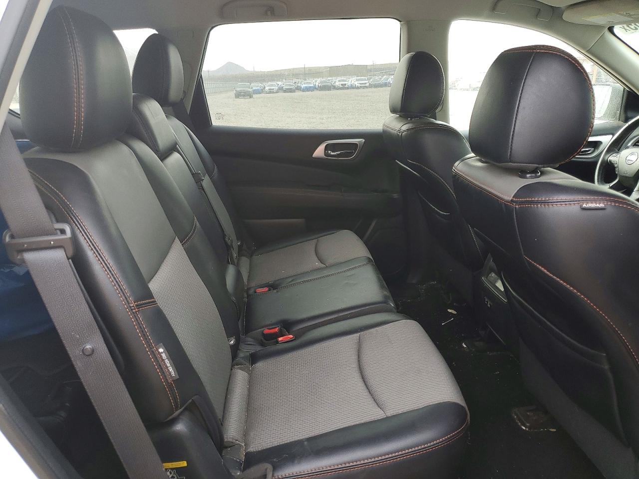 2020 NISSAN PATHFINDER SV photo 11