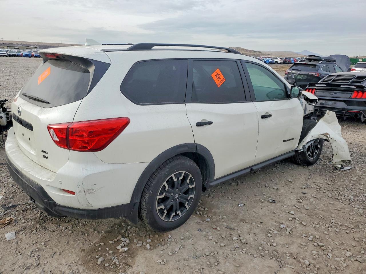 2020 NISSAN PATHFINDER SV photo 3