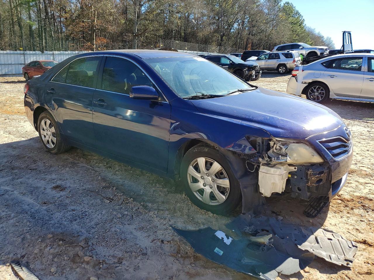 2011 TOYOTA CAMRY LE photo 10
