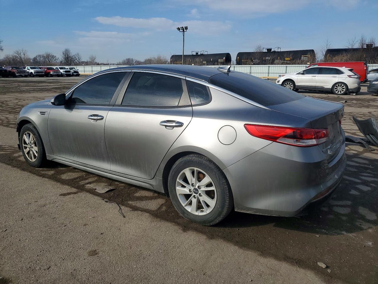 2016 KIA OPTIMA LX photo 4