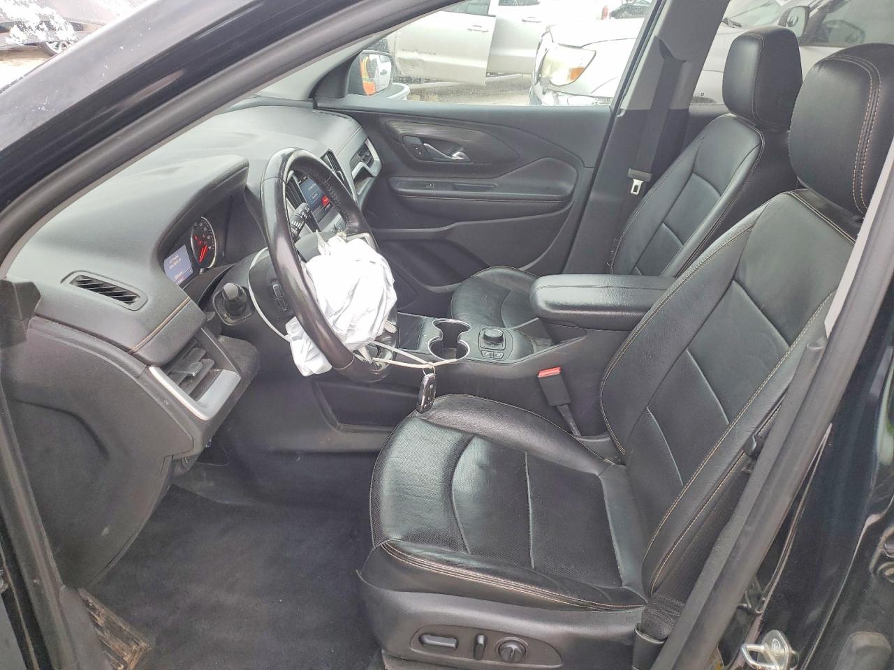 2019 GMC TERRAIN SLT photo 13