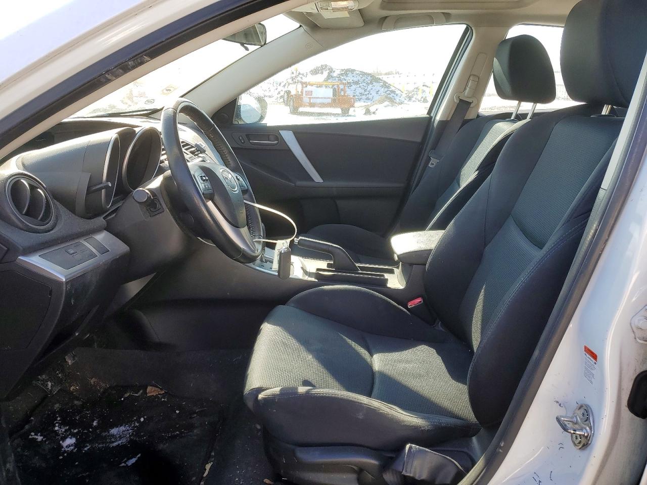 2010 MAZDA 3 S photo 7