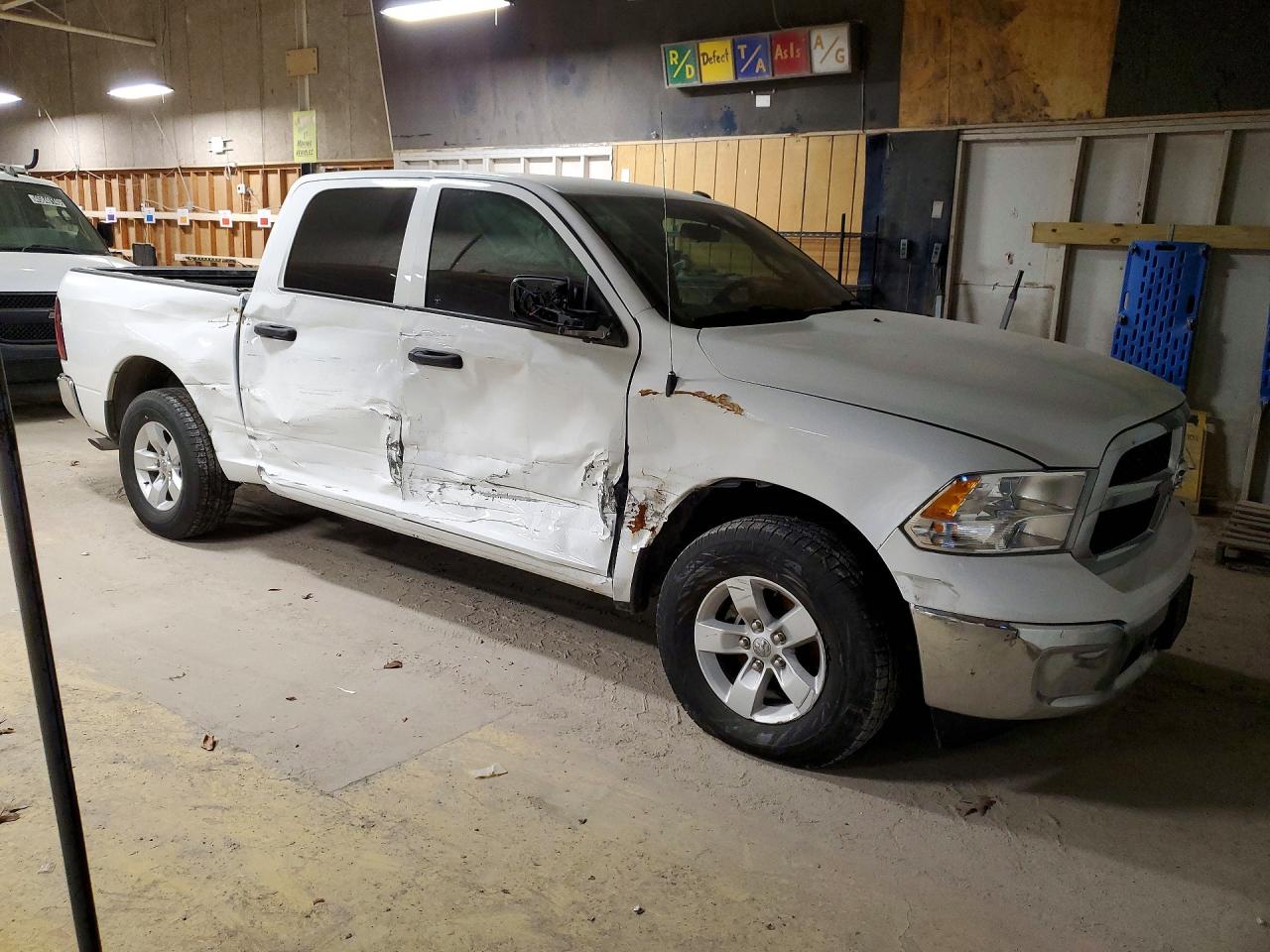 2022 RAM 1500 CLASSIC TRADESMAN photo 4