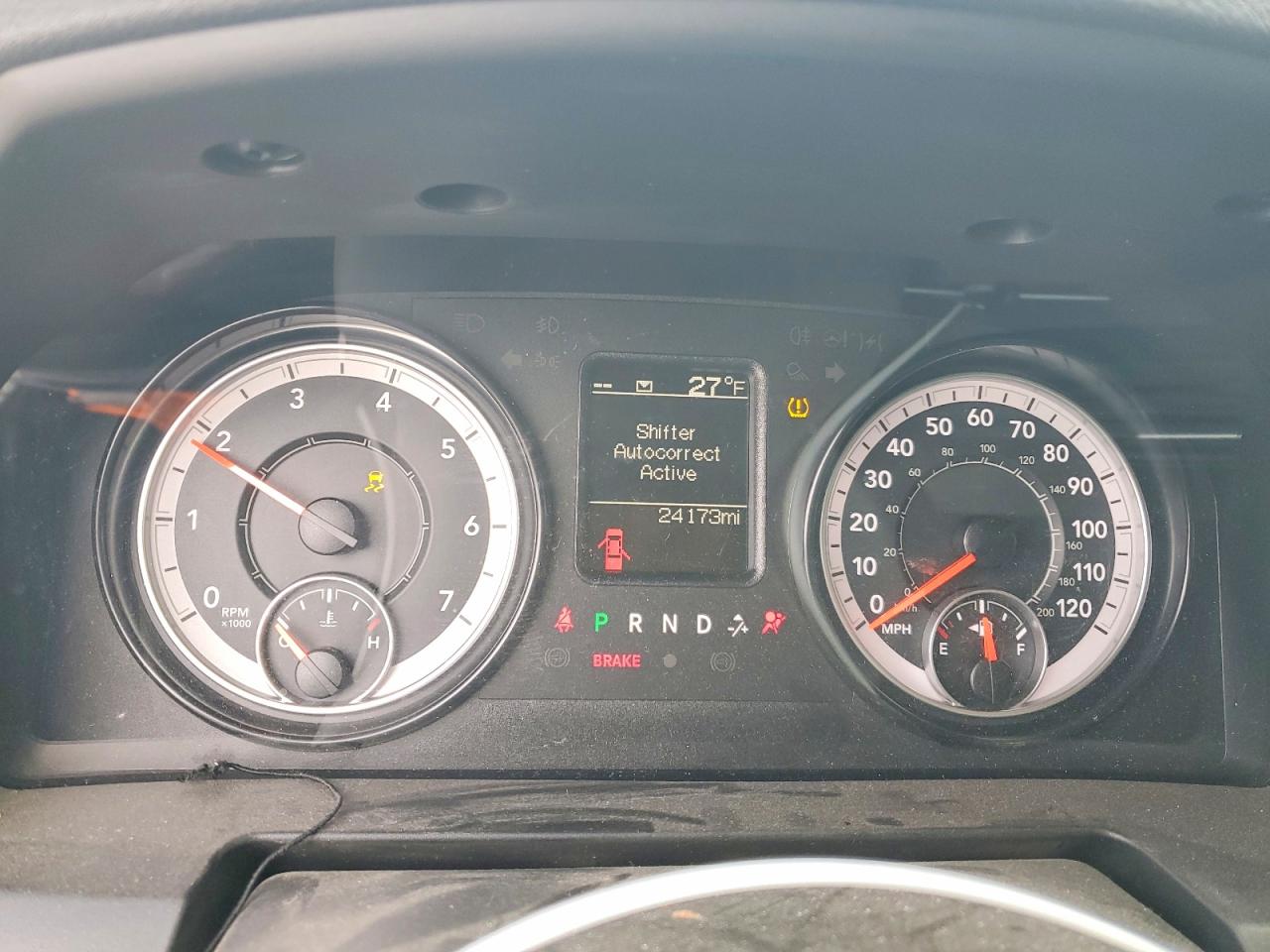 2022 RAM 1500 CLASSIC TRADESMAN photo 9