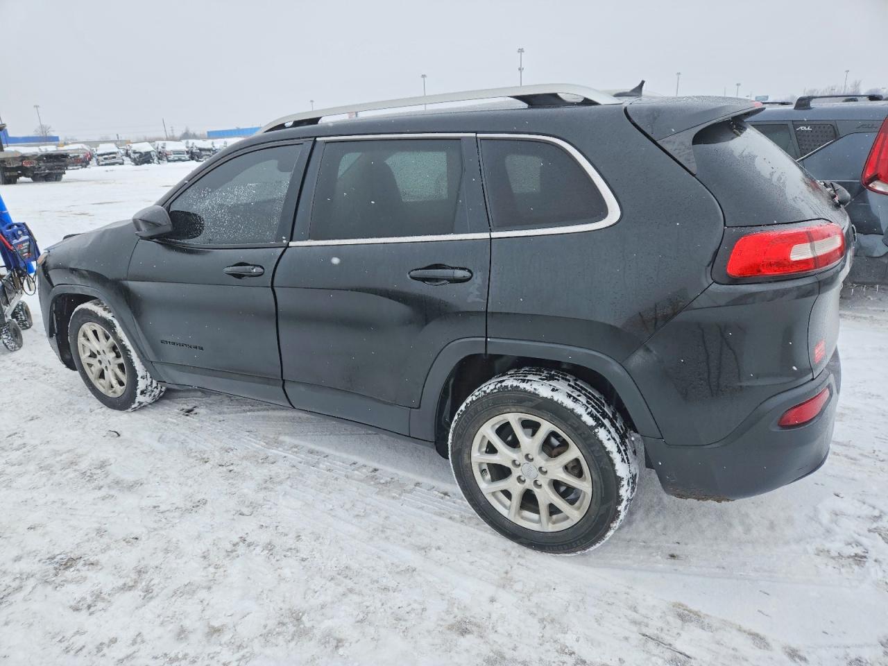 2016 JEEP CHEROKEE LATITUDE photo 3