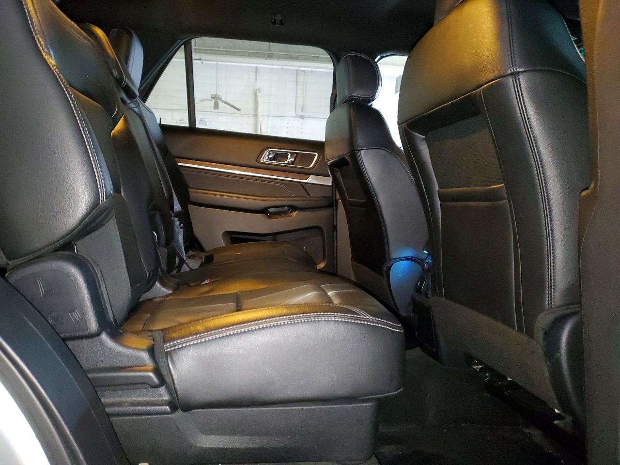 2017 FORD EXPLORER LIMITED photo 11