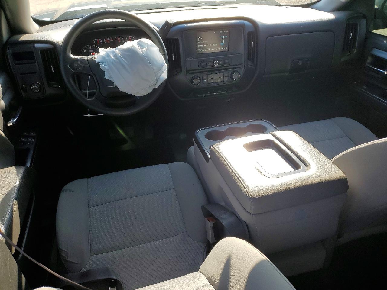 2017 CHEVROLET SILVERADO K1500 photo 8