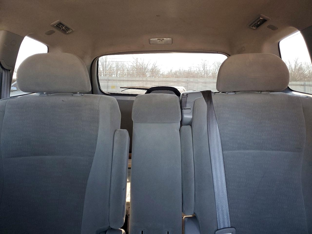 2013 TOYOTA HIGHLANDER BASE photo 10