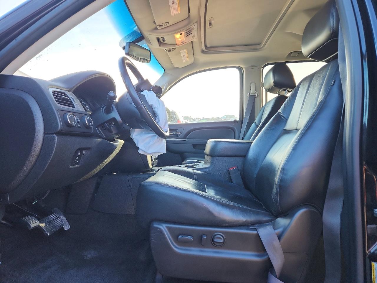 2011 CHEVROLET TAHOE K1500 LT photo 7