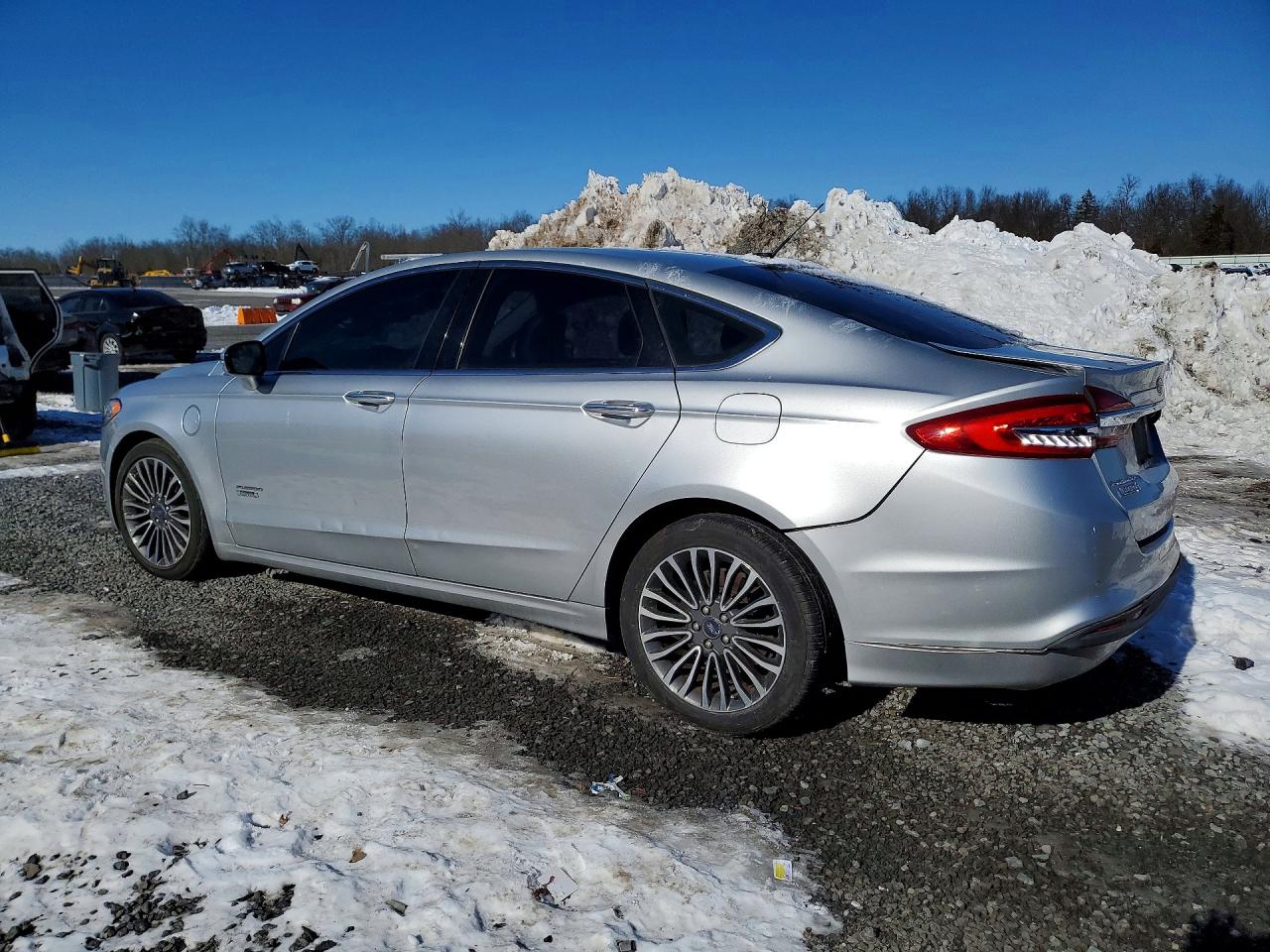 2017 FORD FUSION SE PHEV photo 2