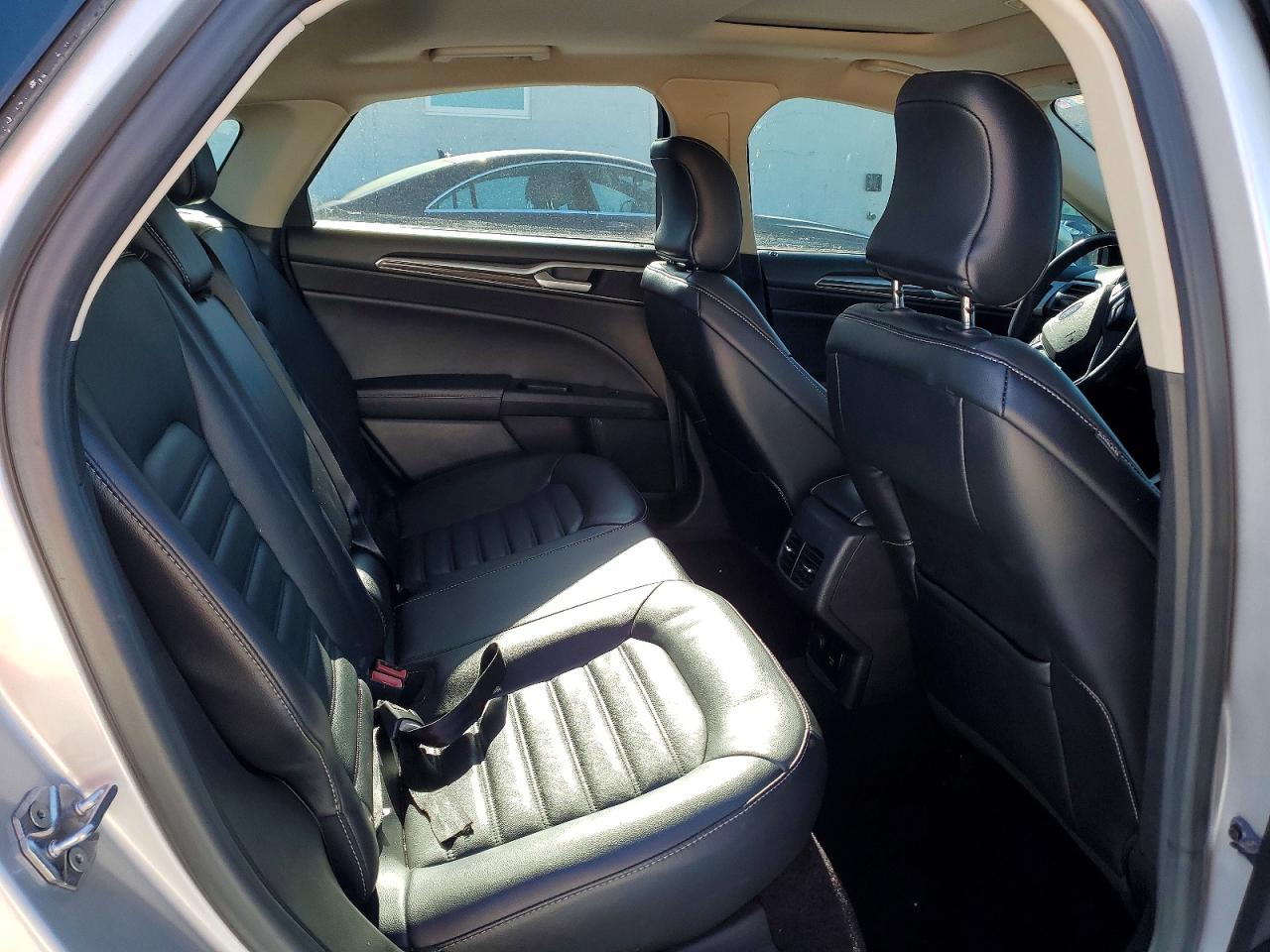 2017 FORD FUSION SE PHEV photo 10