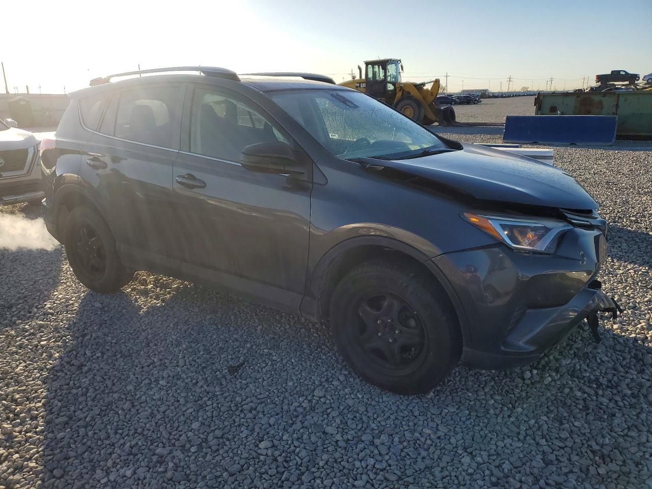 2018 TOYOTA RAV4 LE photo 4