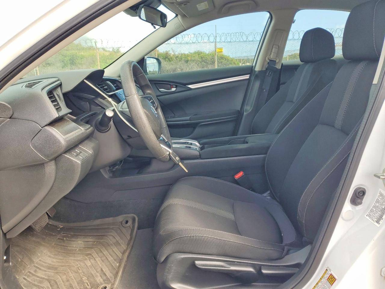 2020 HONDA CIVIC LX photo 7