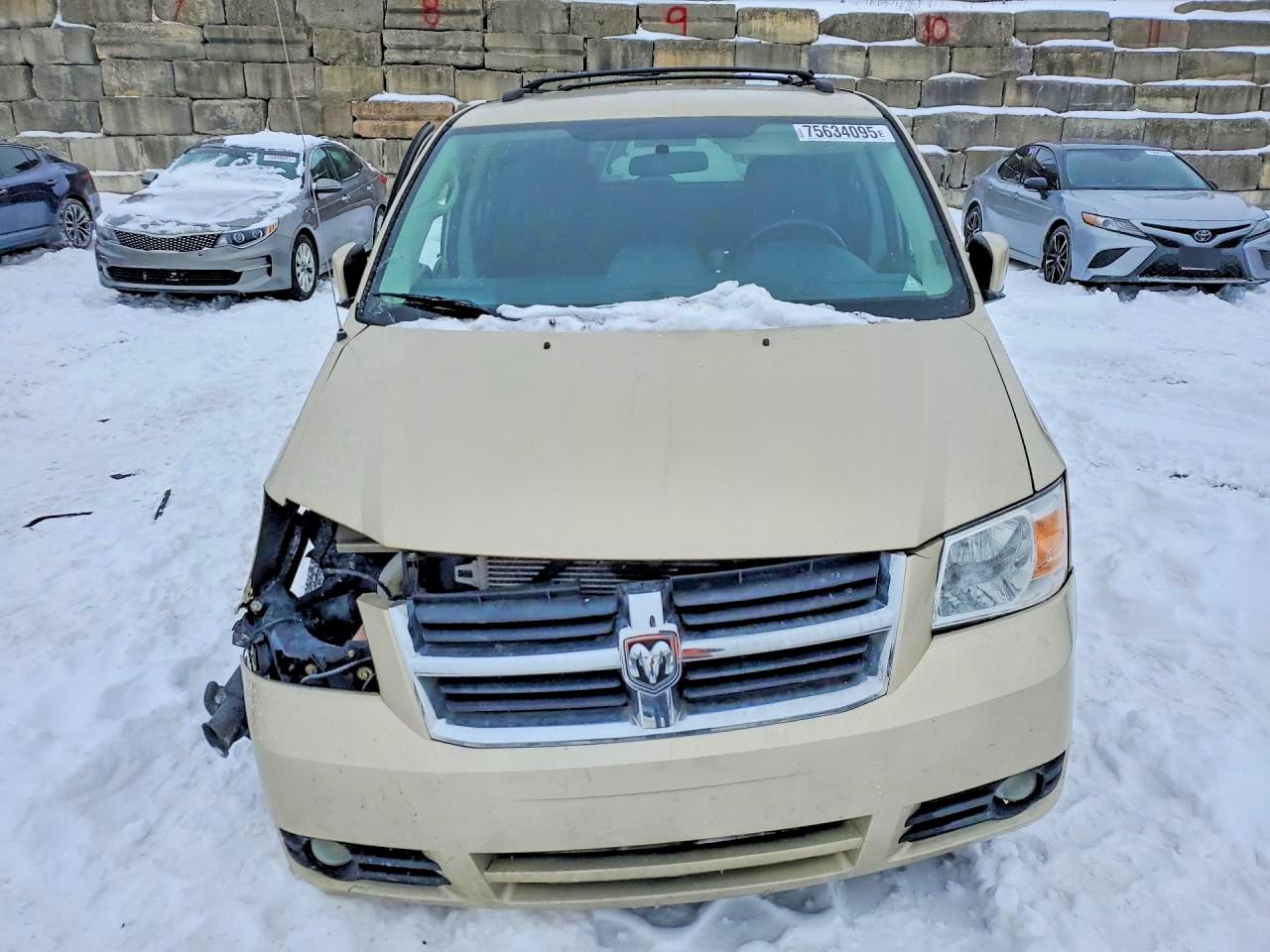 2010 DODGE GRAND CARAVAN SXT photo 5
