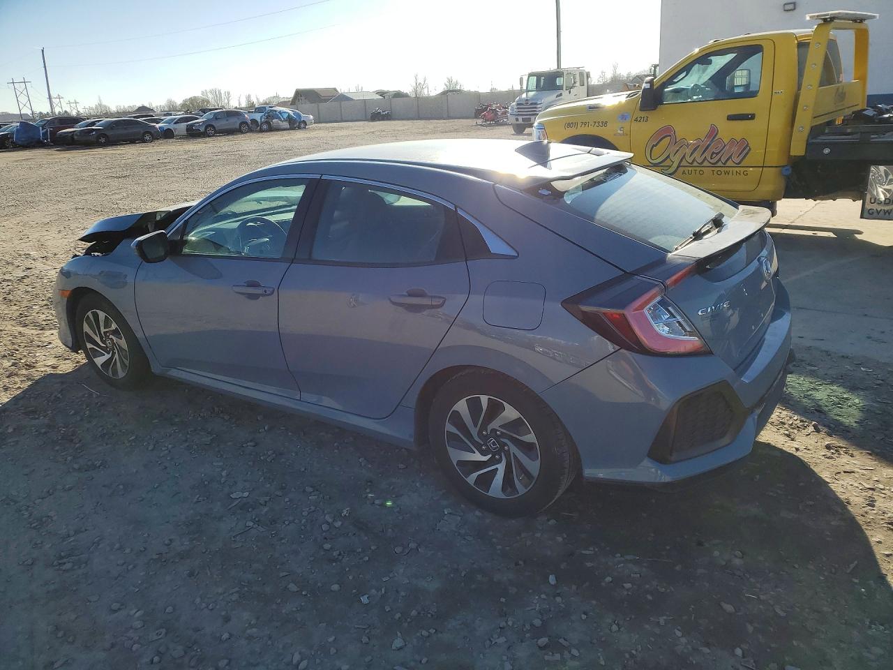 2017 HONDA CIVIC LX photo 4