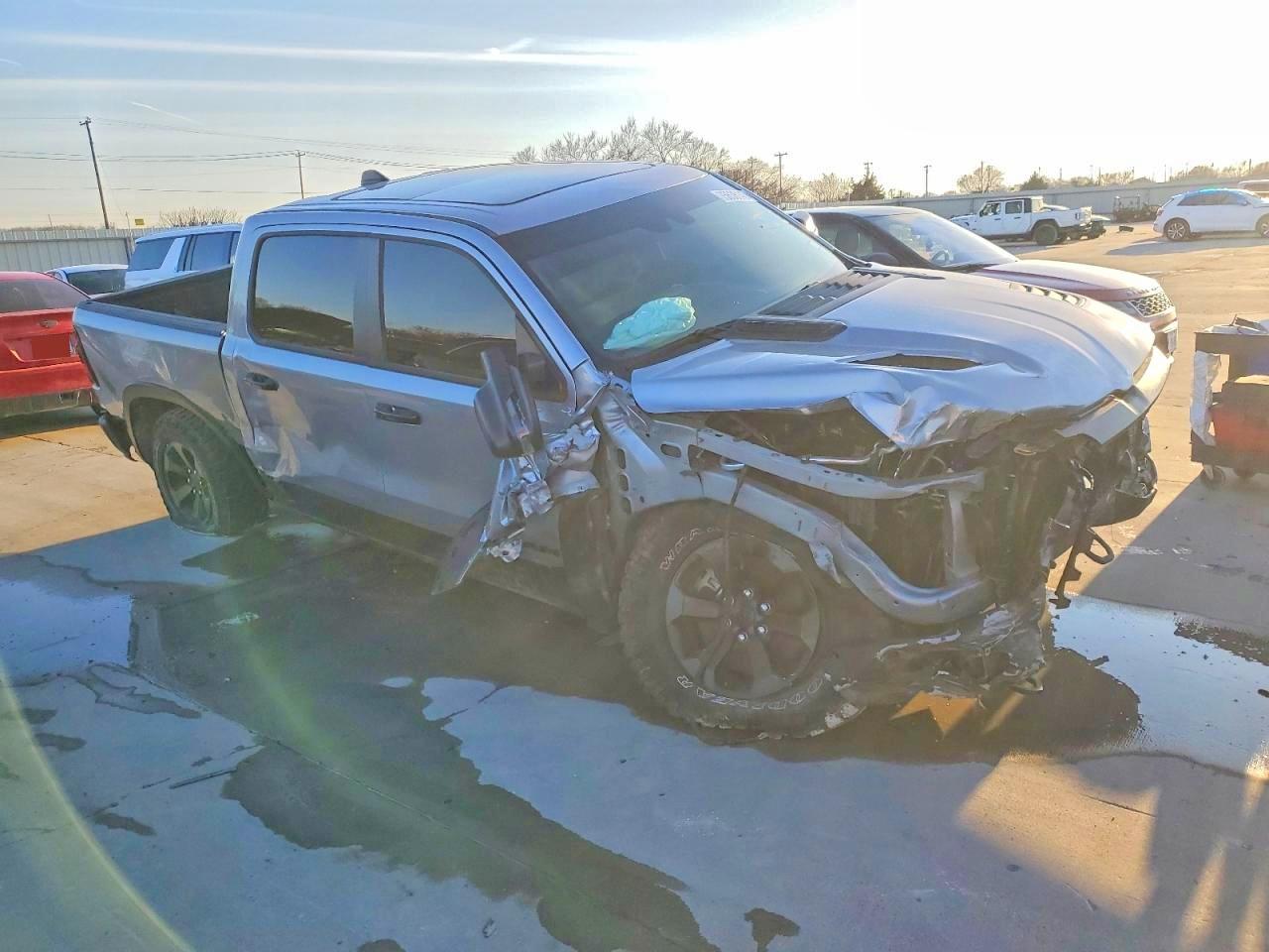 2023 RAM 1500 REBEL photo 4