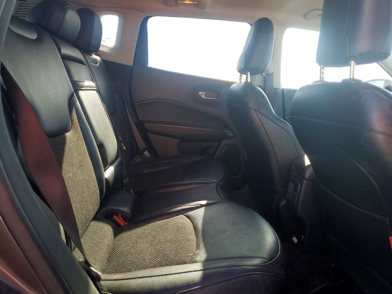 2019 JEEP COMPASS TRAILHAWK photo 21