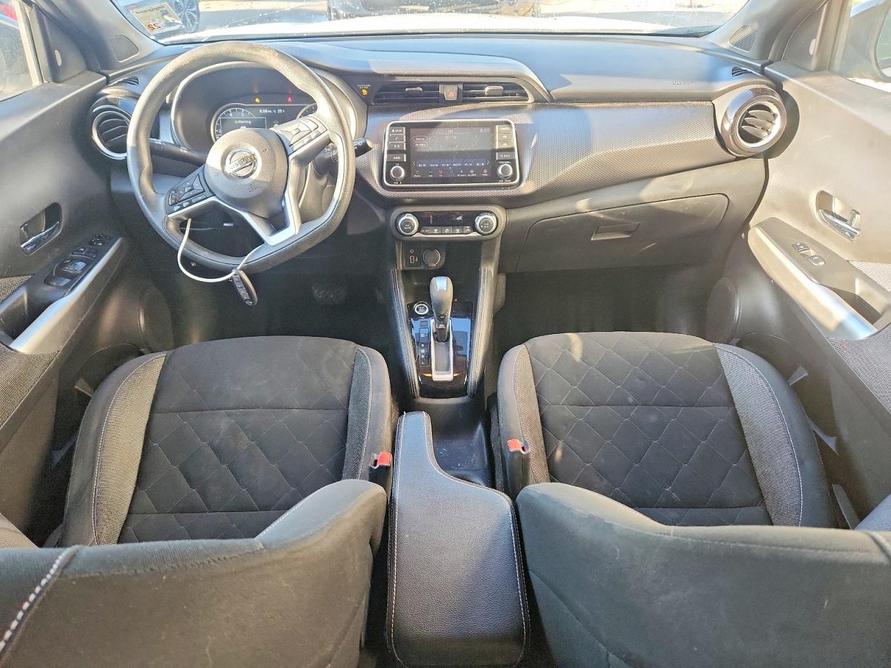 2020 NISSAN KICKS SV photo 15