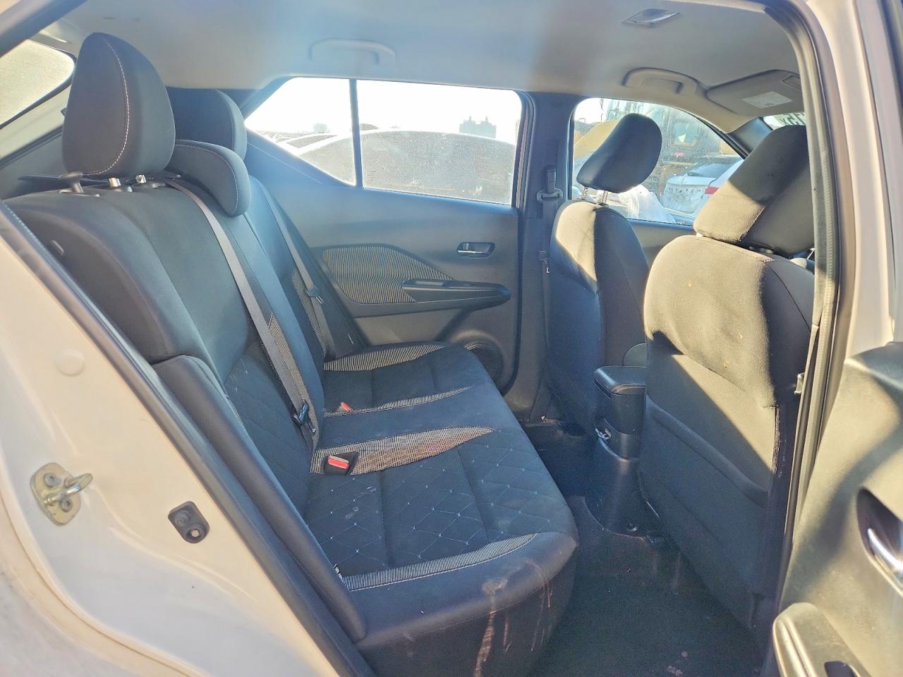 2020 NISSAN KICKS SV photo 21