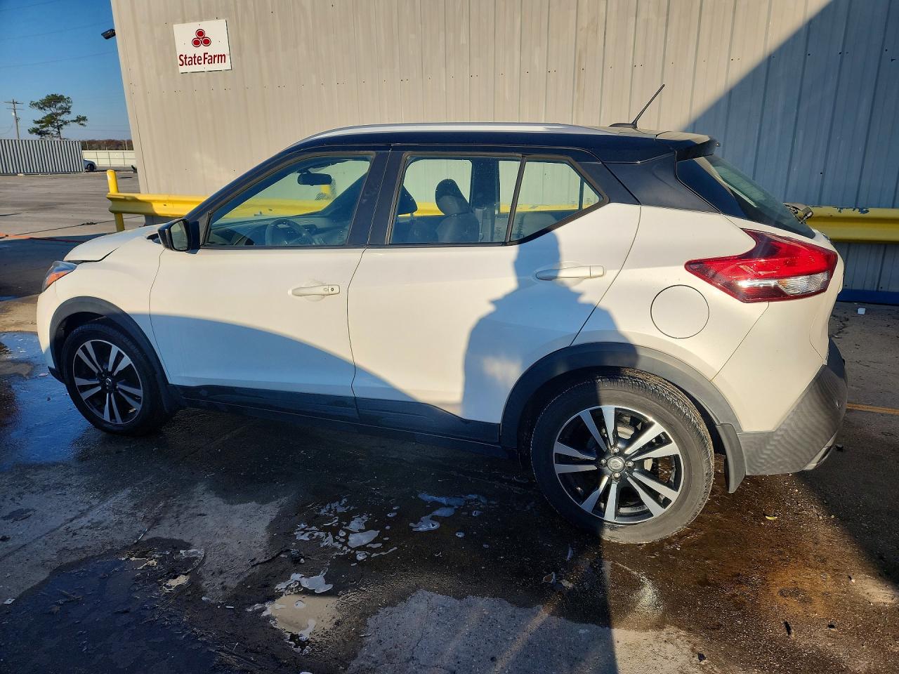 2020 NISSAN KICKS SV photo 3
