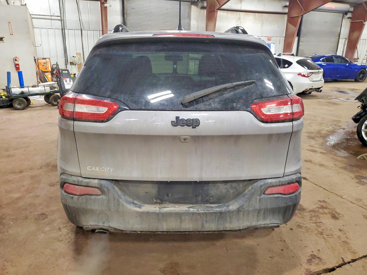 2018 JEEP CHEROKEE SPORT photo 6
