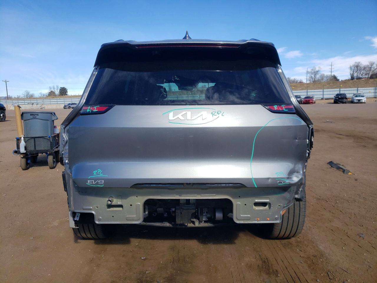 2024 KIA EV9 GT LINE photo 11