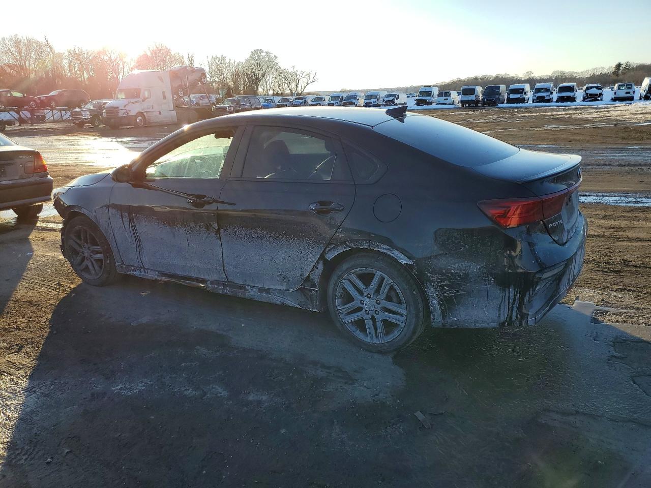 2021 KIA FORTE GT-LINE photo 3